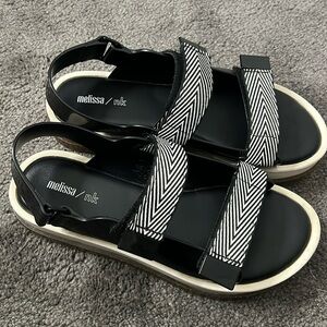 Like new Melissa jelly sandals